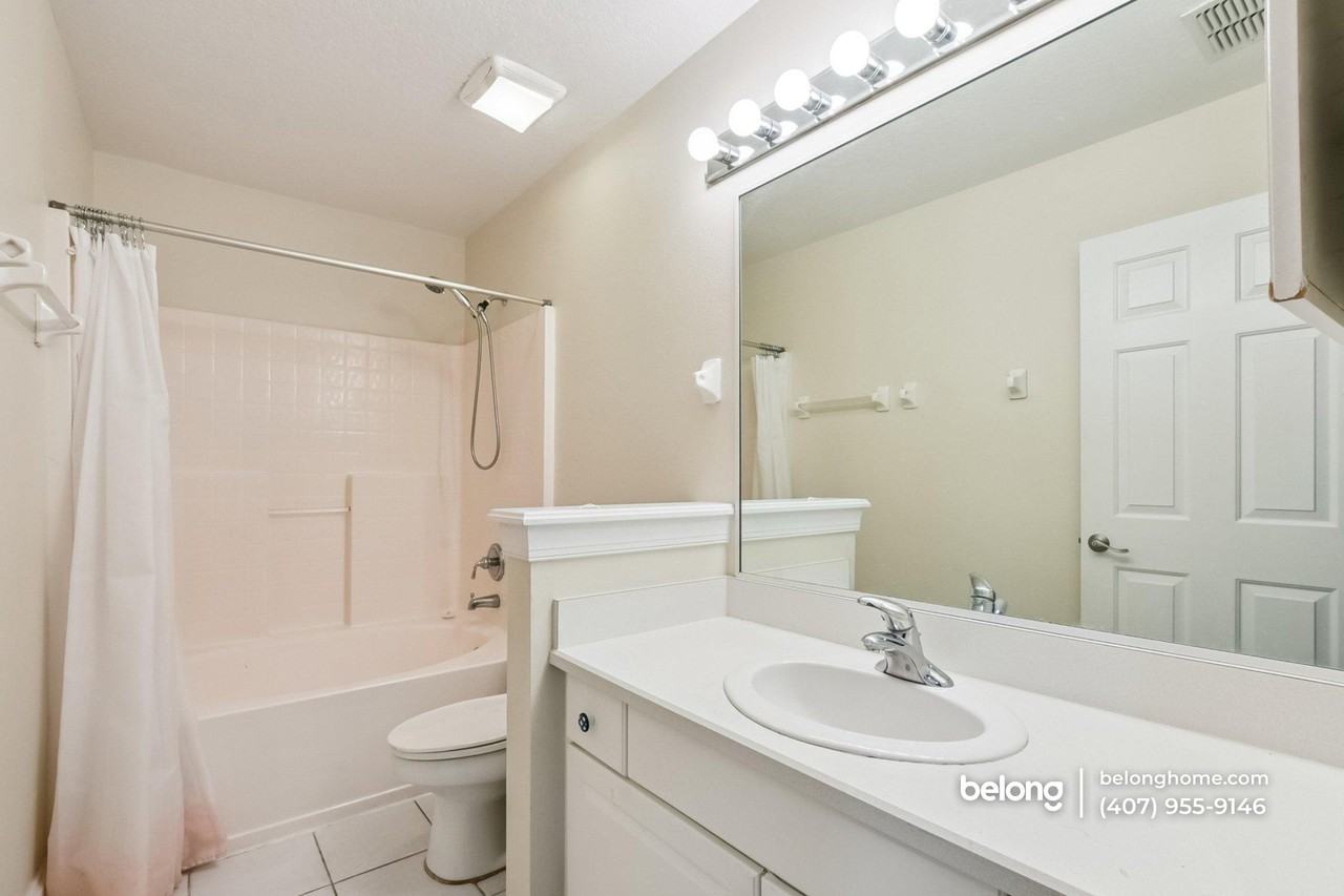 1441 Place Vendome - Photo 5 of 16