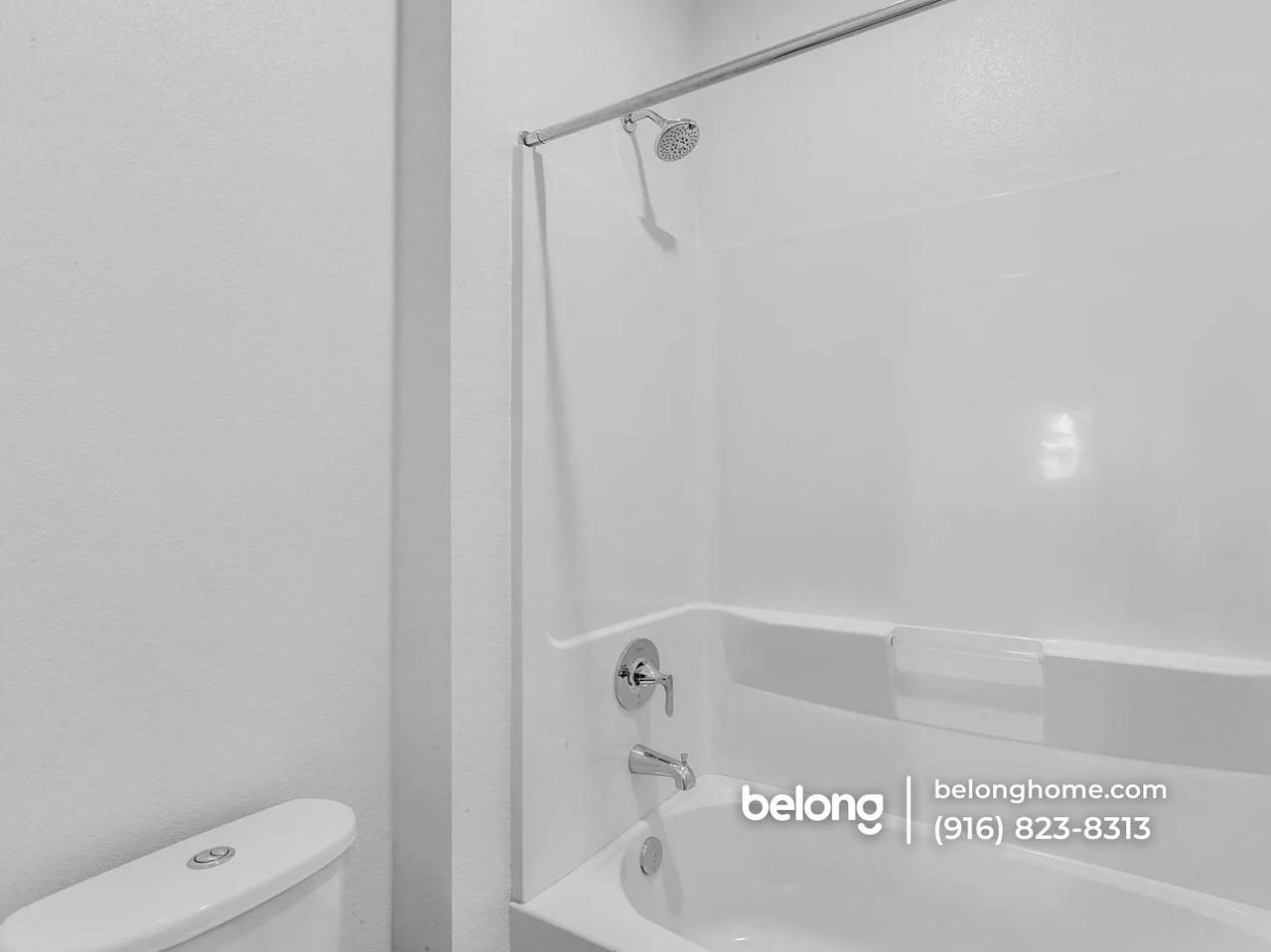 305 Cinema St - Photo 2 of 19