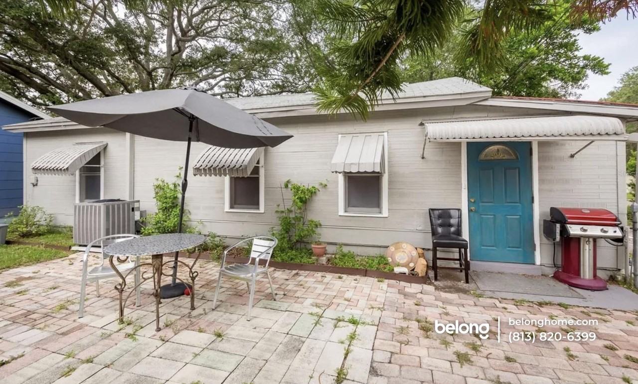 4111 1/2 Haines Rd N - Photo 2 of 10