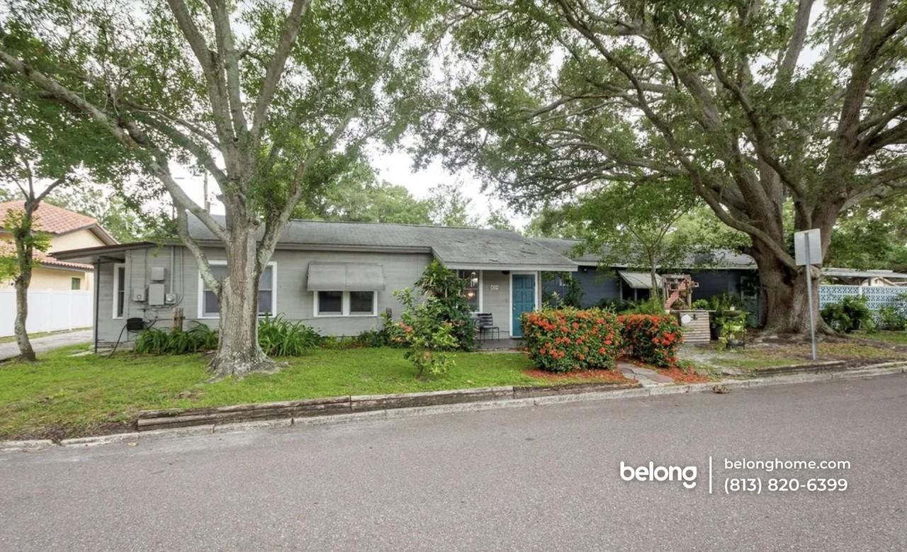 4111 1/2 Haines Rd N - Photo 3 of 10