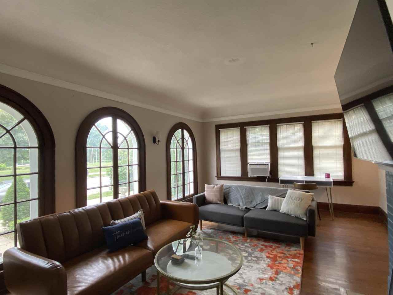 2287 N Lake Dr #15096208 - Photo 3 of 18