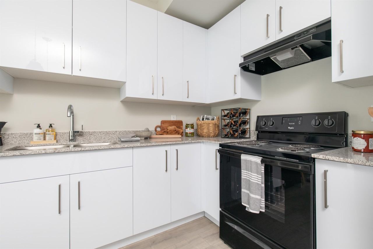 Magdalena - Photo 5 of 30