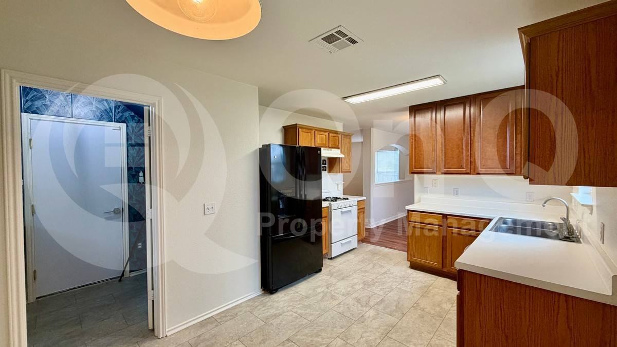 15209 Mimebark Way - Photo 3 of 10