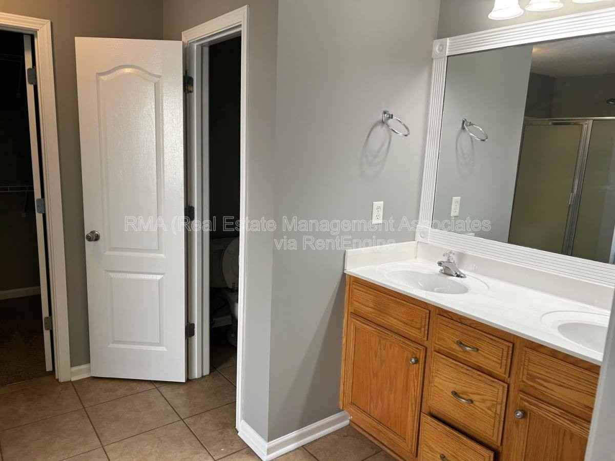 648 Lynchburg St - Photo 7 of 10