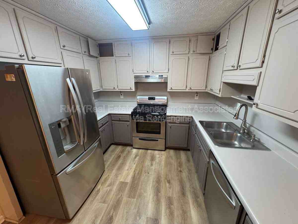 129 Wagon Wheel Cir - Photo 5 of 10