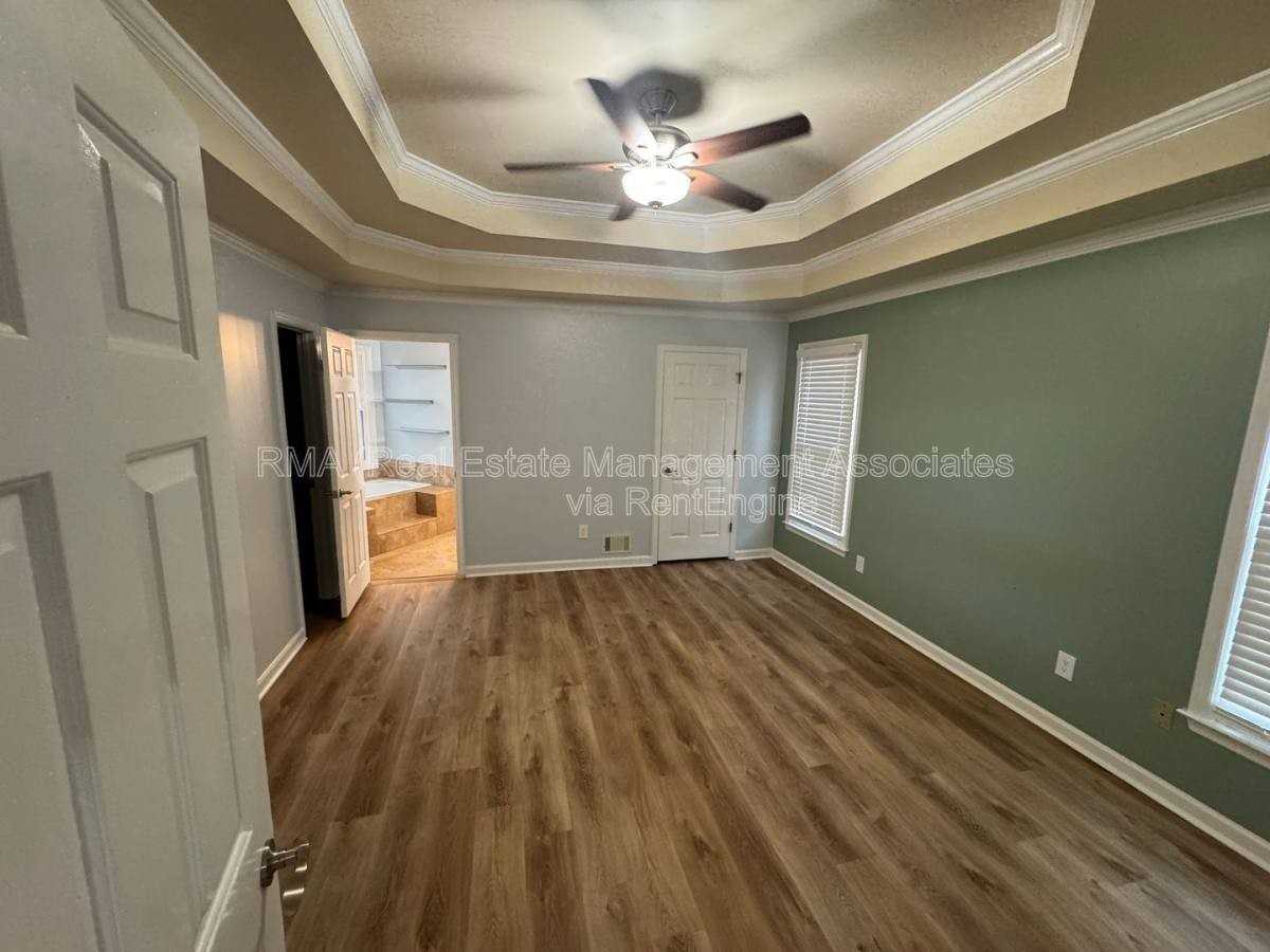 129 Wagon Wheel Cir - Photo 6 of 10