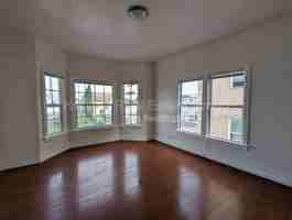 featured image of 1532 8th Ave #5