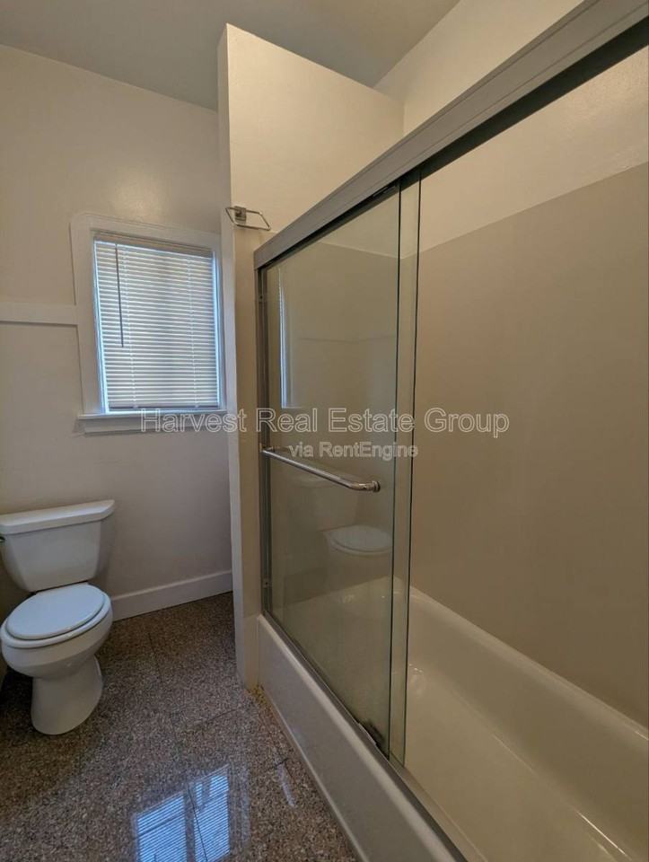 1532 8th Ave #5 - Photo 5 of 5