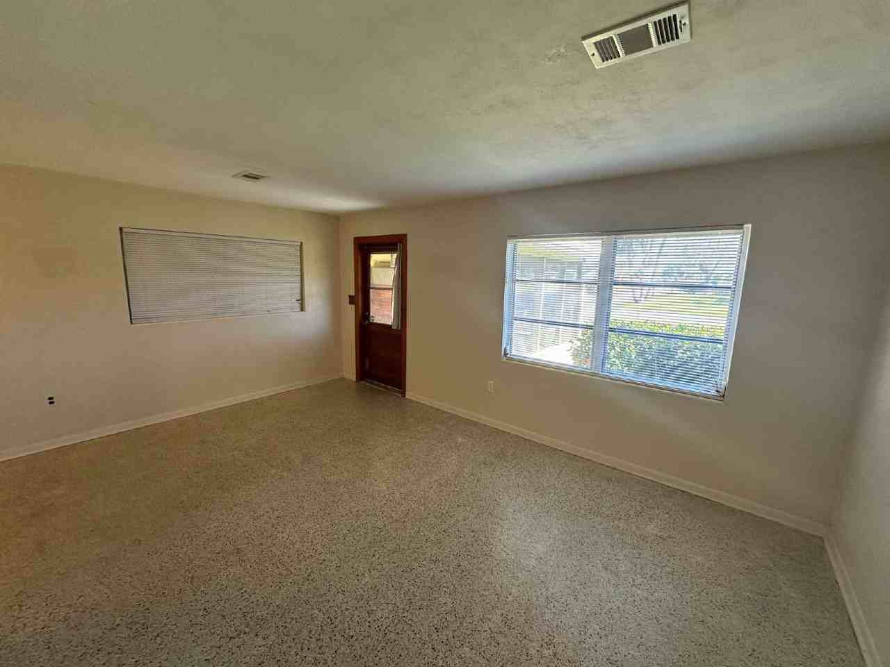 409 4th Pl - Photo 2 of 13