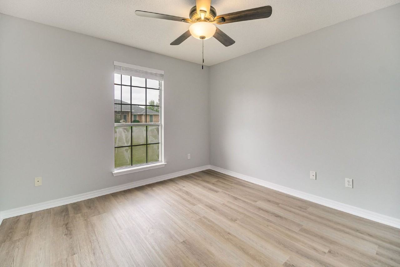 9144 Sebring Dr - Photo 3 of 49