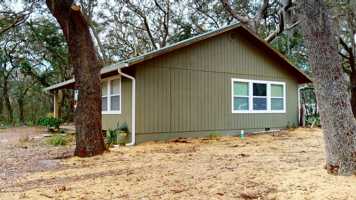 featured image of 201 Florence Ave