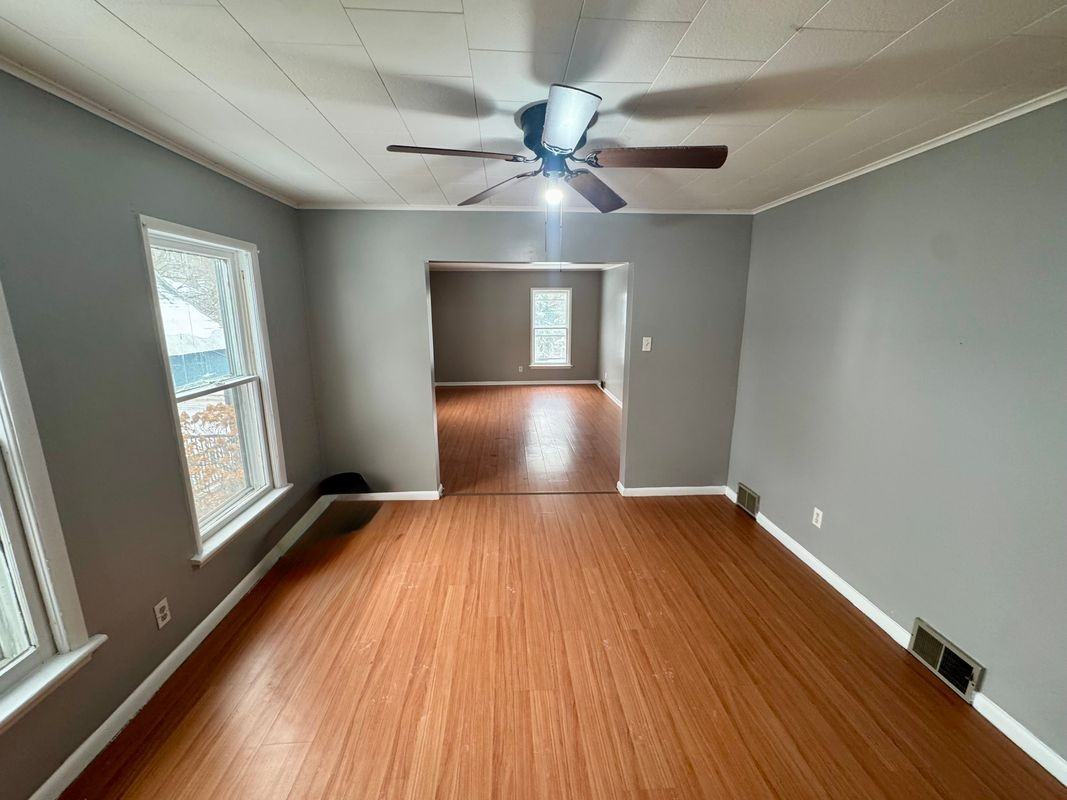 213 Fletcher Ave - Photo 4 of 10