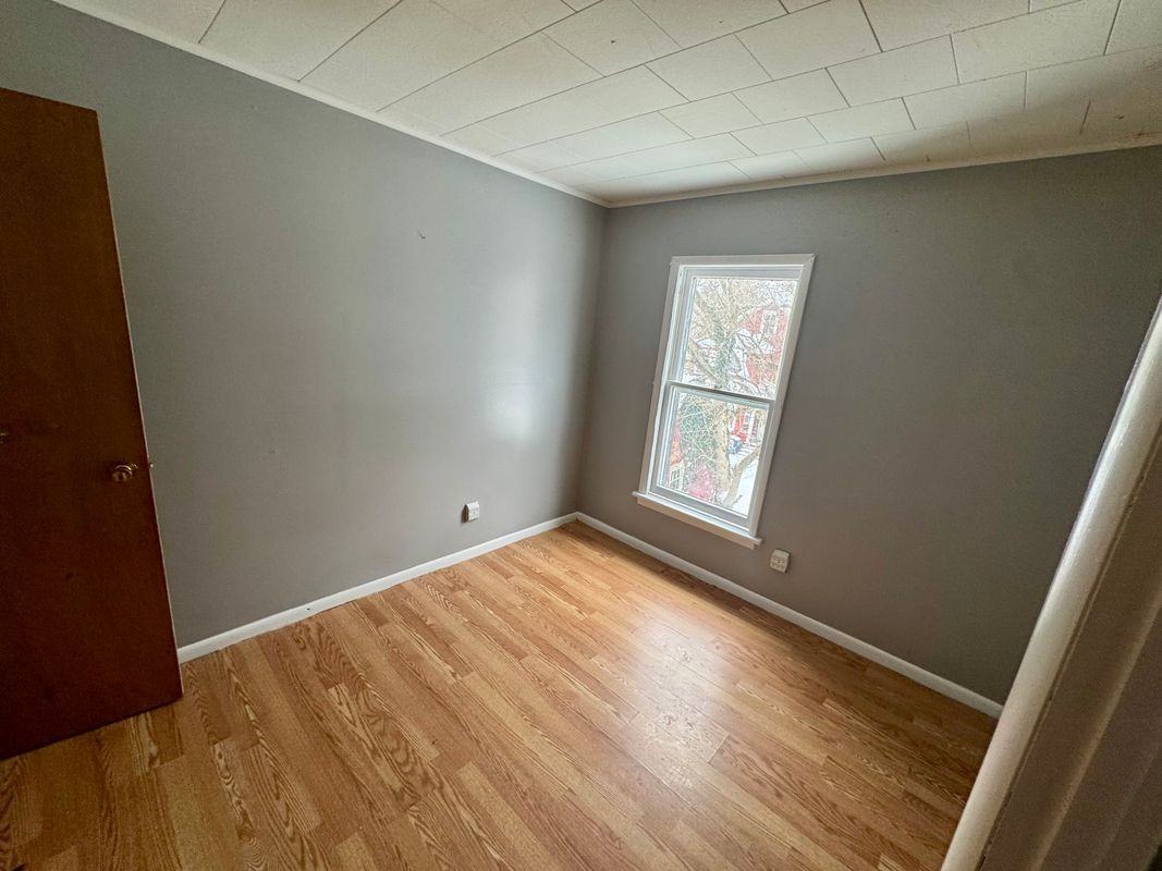 213 Fletcher Ave - Photo 6 of 10