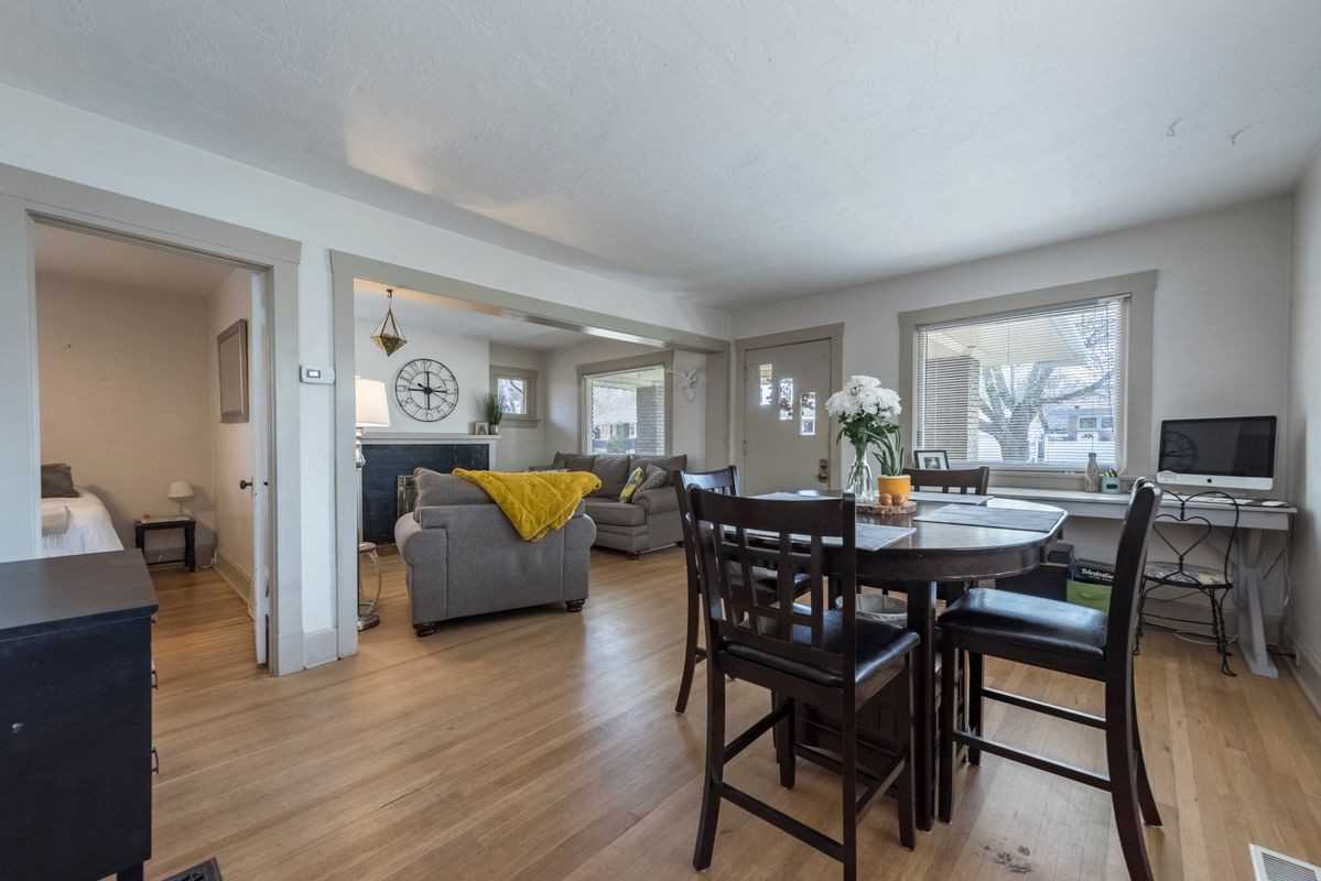 409 E Coatsville Ave - Photo 4 of 18