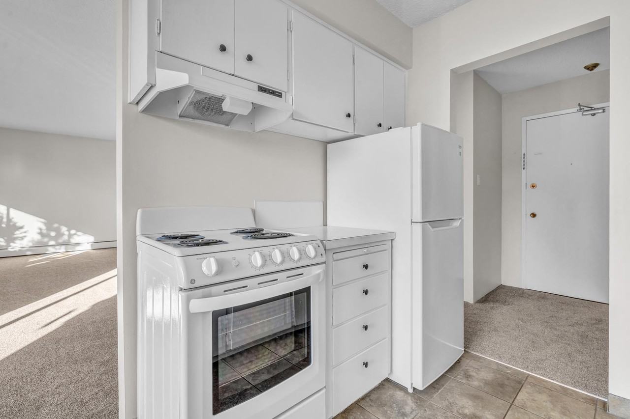 2320 Woodland Drive - Photo 6 of 10