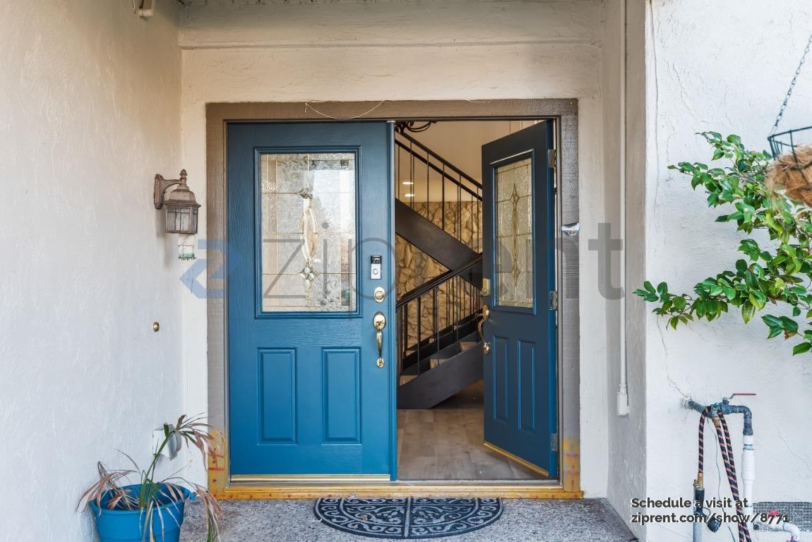 2025 Park Royal Dr - Photo 3 of 30