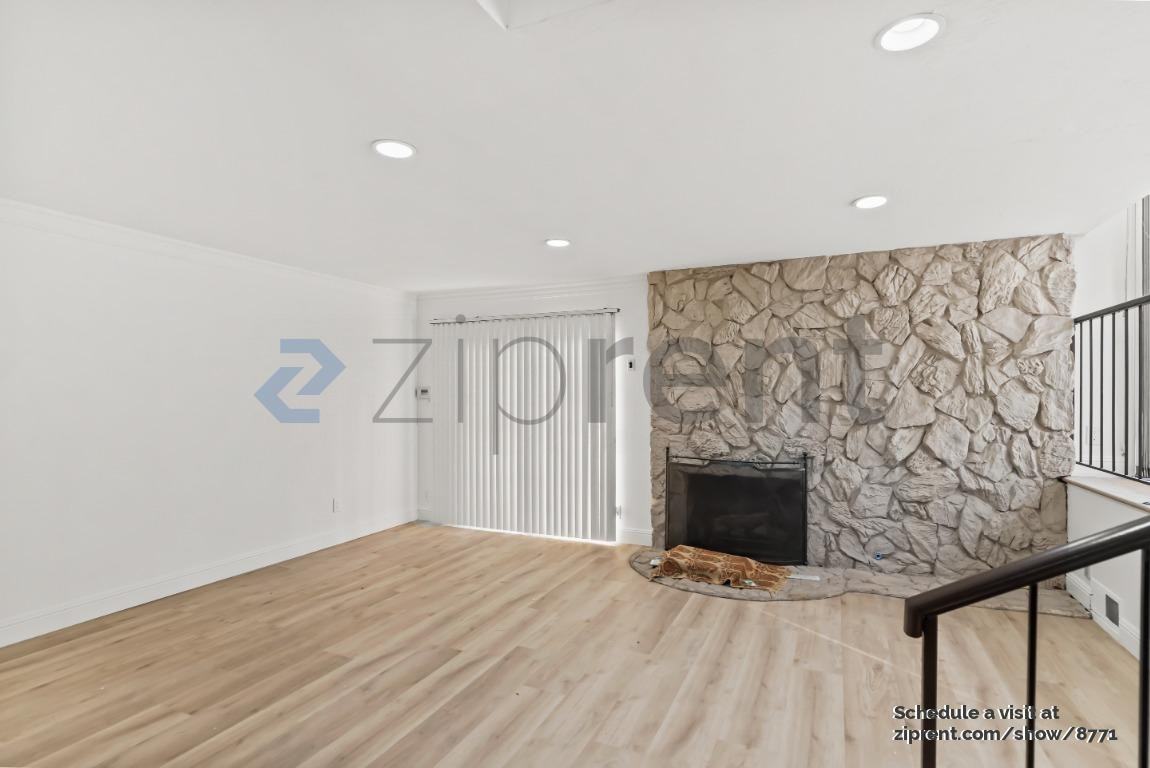 2025 Park Royal Dr - Photo 6 of 30