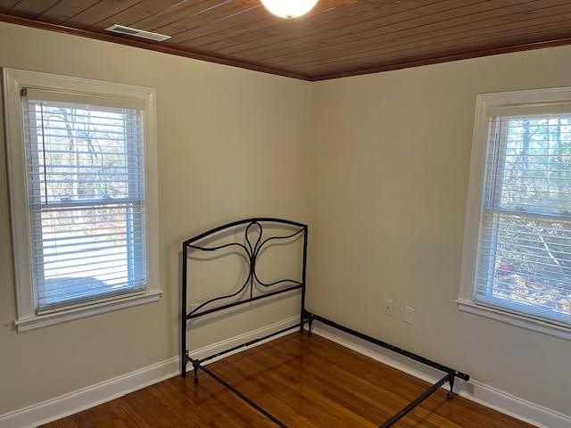 2514 Rolfe St - Photo 5 of 11