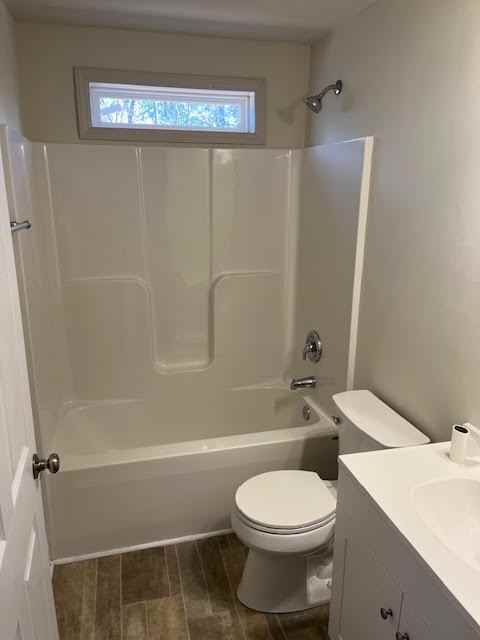 2514 Rolfe St - Photo 6 of 11