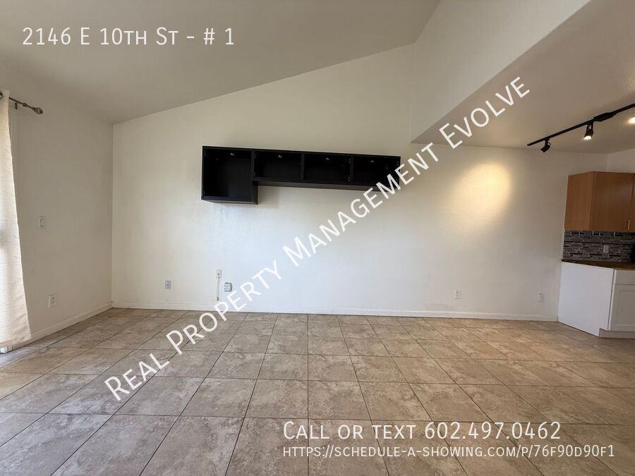 2146 E 10th St #1 - Photo 3 of 20