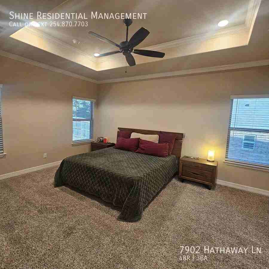 7902 Hathaway Ln - Photo 6 of 16