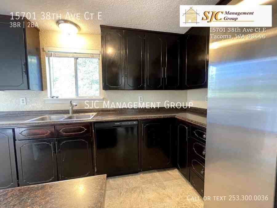 15701 38th Avenue Ct E - Photo 7 of 26