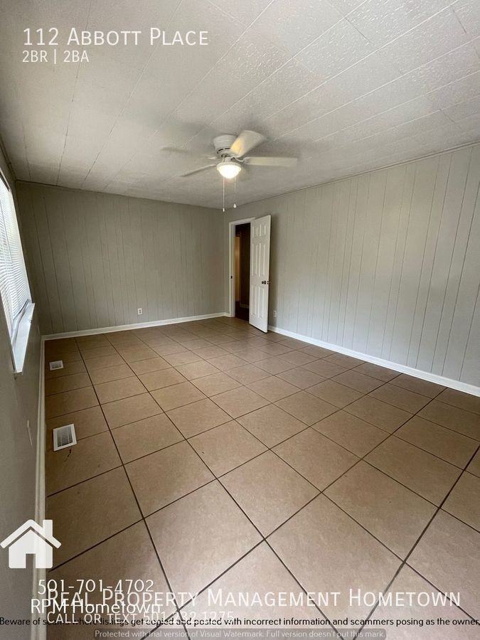 112 Abbott Pl - Photo 3 of 21