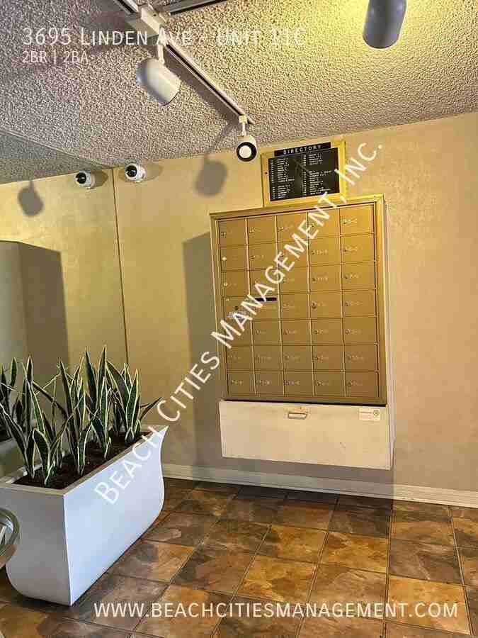 3695 Linden Ave #11C - Photo 3 of 48