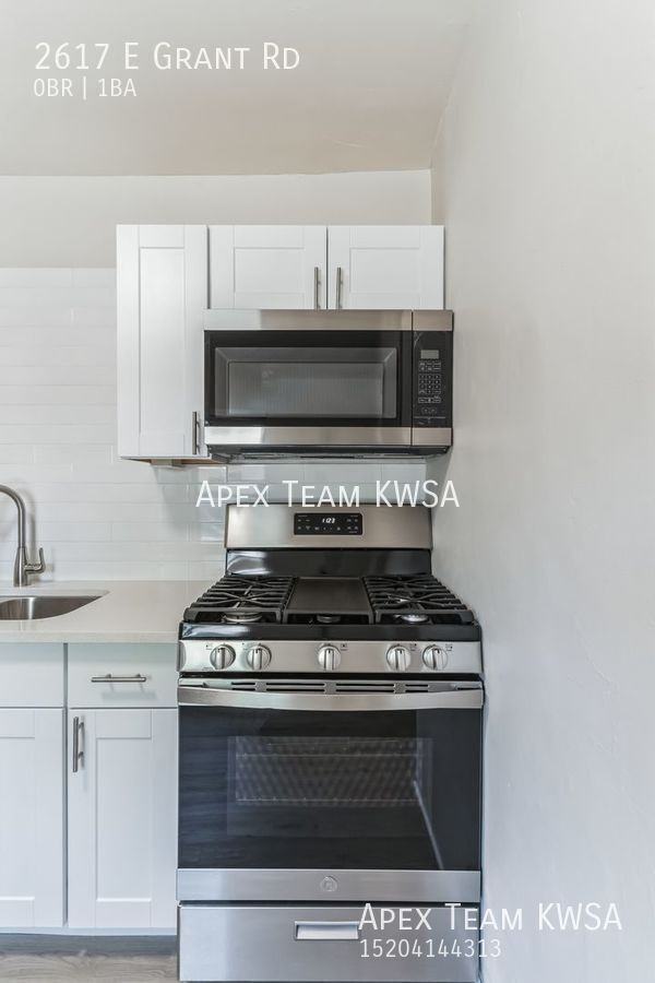 2617 E Grant Rd - Photo 7 of 32