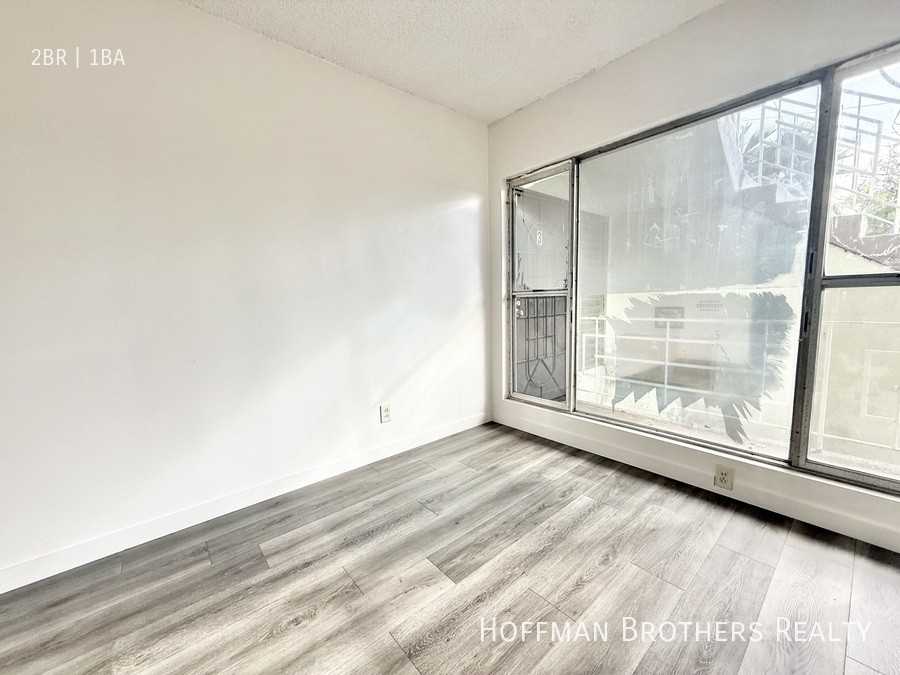 1258 N Virgil Ave #2 - Photo 4 of 6