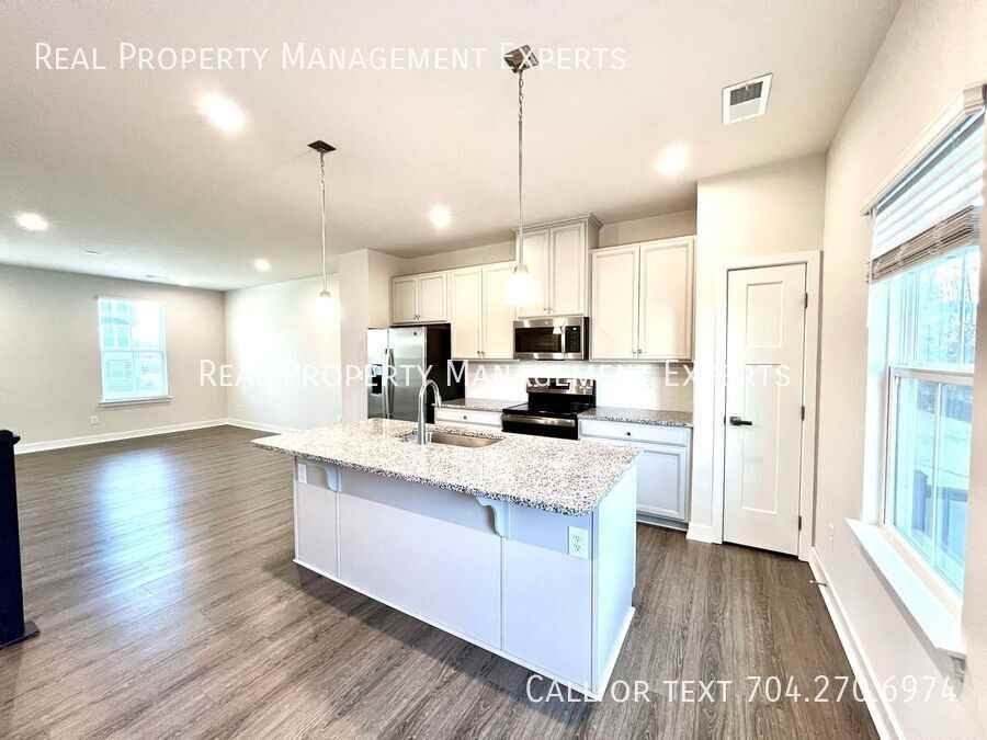 1609 Aspire St - Photo 4 of 16