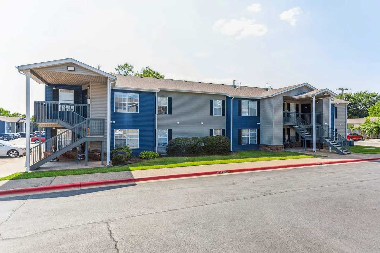 412 Crossing - Photo 4 of 14