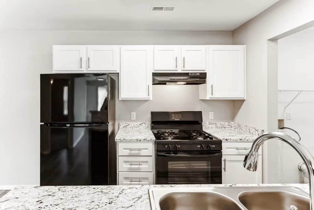 412 Crossing - Photo 5 of 14