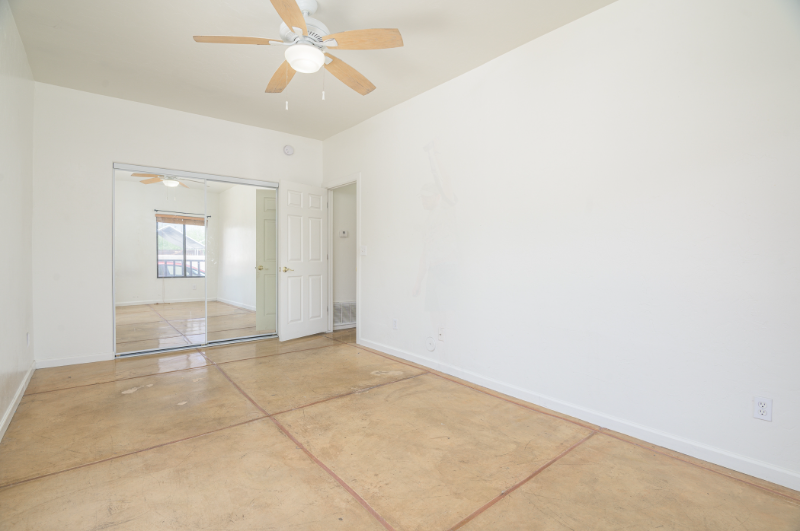 1312 E 8th St #2 - Photo 5 of 10