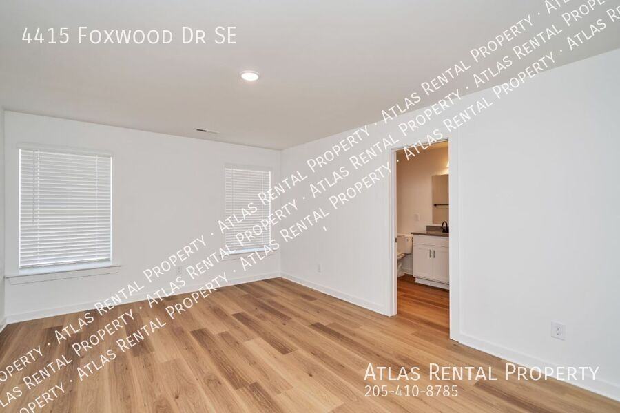 4415 Foxwood Dr Se - Photo 7 of 18