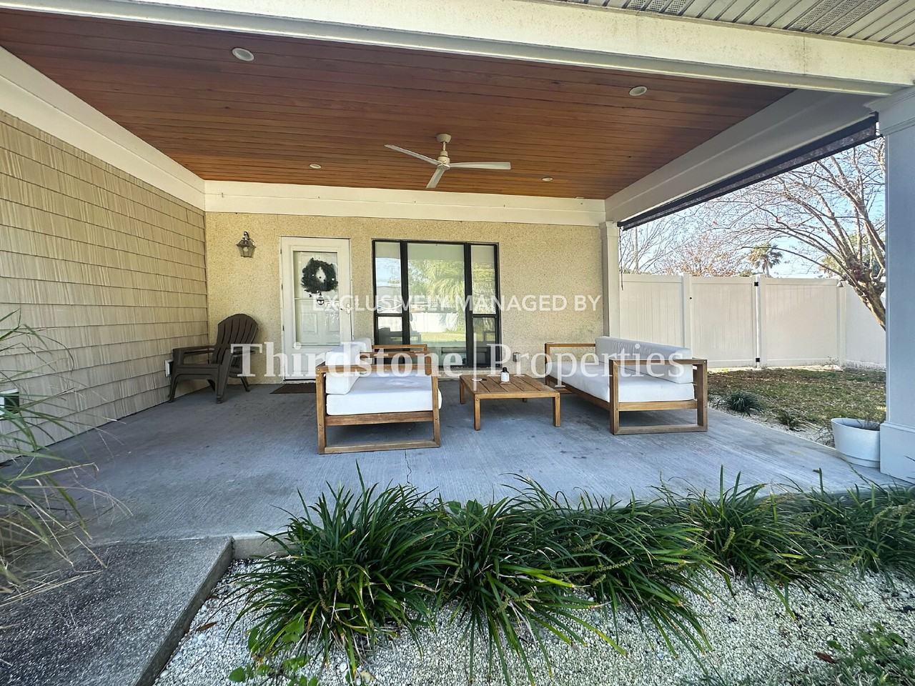 928 9th Ave N - Photo 2 of 17