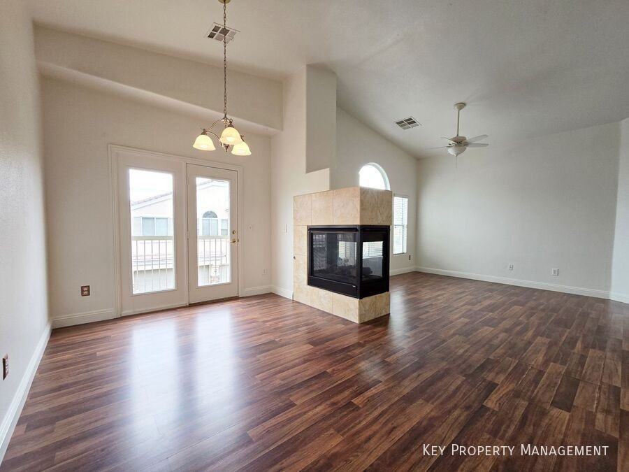 9133 Goose Lake Way #101 - Photo 4 of 22