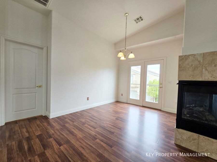 9133 Goose Lake Way #101 - Photo 5 of 22