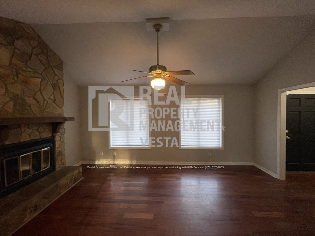 307 Fox Tail Dr - Photo 3 of 18