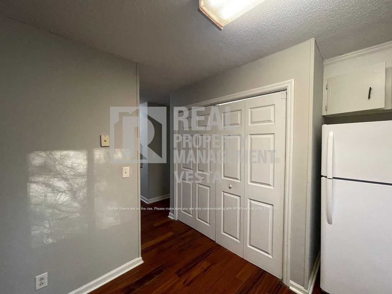 307 Fox Tail Dr - Photo 5 of 18