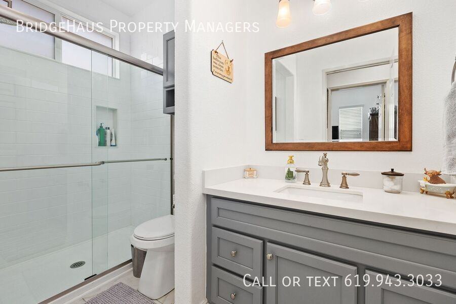 10252 Oak Spur Way - Photo 6 of 37