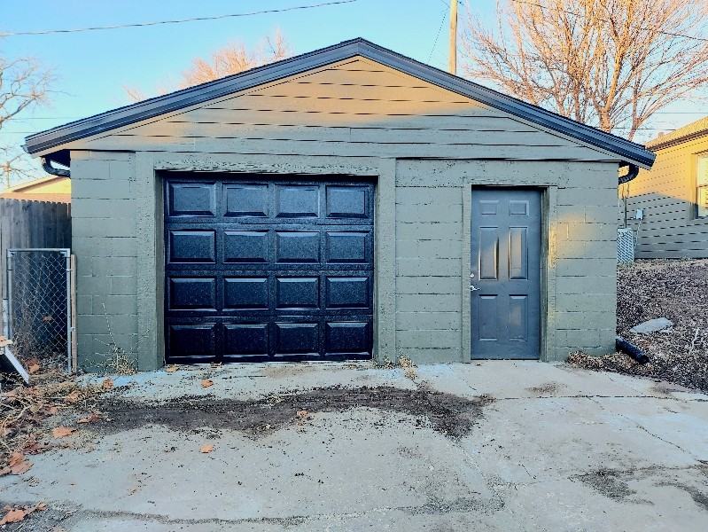 5818 Weir St - Photo 2 of 11