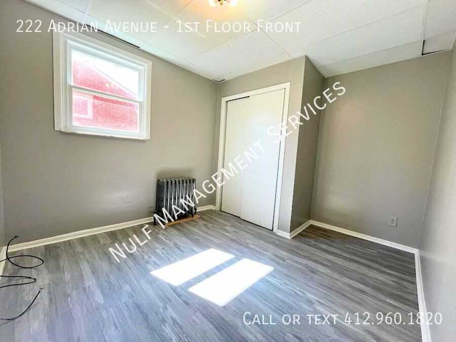 222 Adrian Ave #1stFLFRONT - Photo 3 of 4