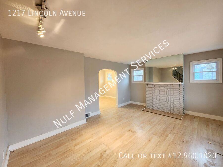 1217 Lincoln Ave - Photo 2 of 9