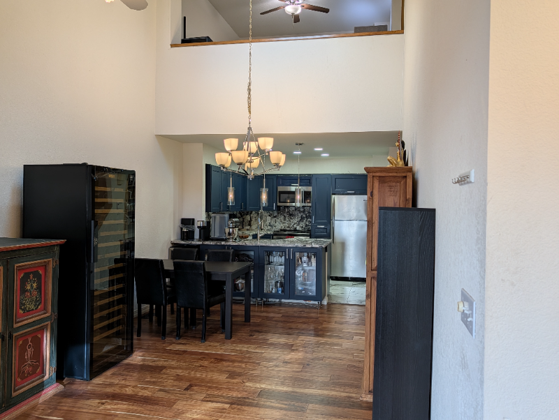 1205 James Ct #5 - Photo 3 of 11