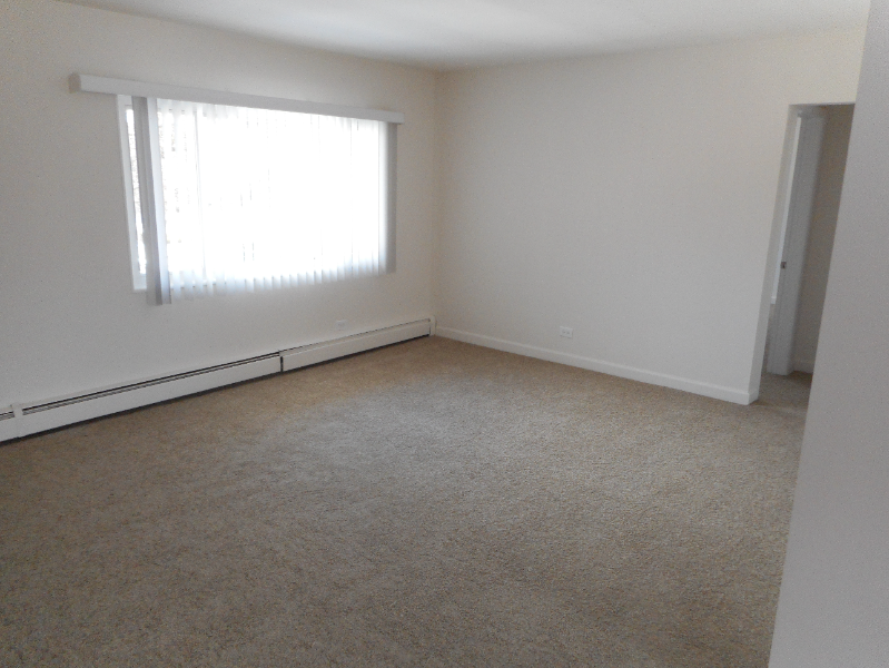 567 Pershing Ave #B - Photo 4 of 5