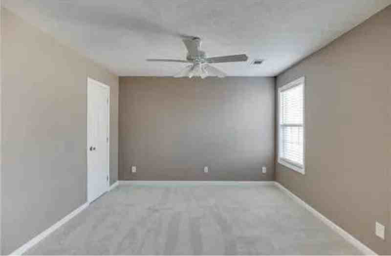 1118 Montague Place Ct - Photo 6 of 12