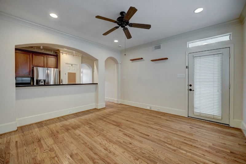 1749 Aden Dr - Photo 5 of 16