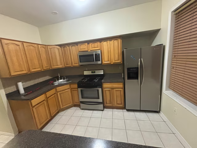 1141 50th St #1 - Photo 2 of 11