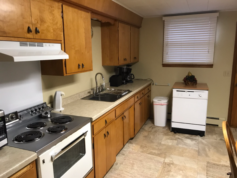 1030 Summit Blvd - Photo 4 of 4